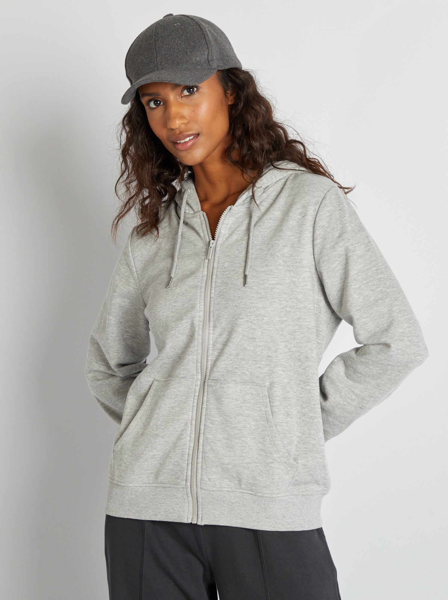 hoodie-gris-femme-813nne-1.jpg hoodie gris femme – Image 1