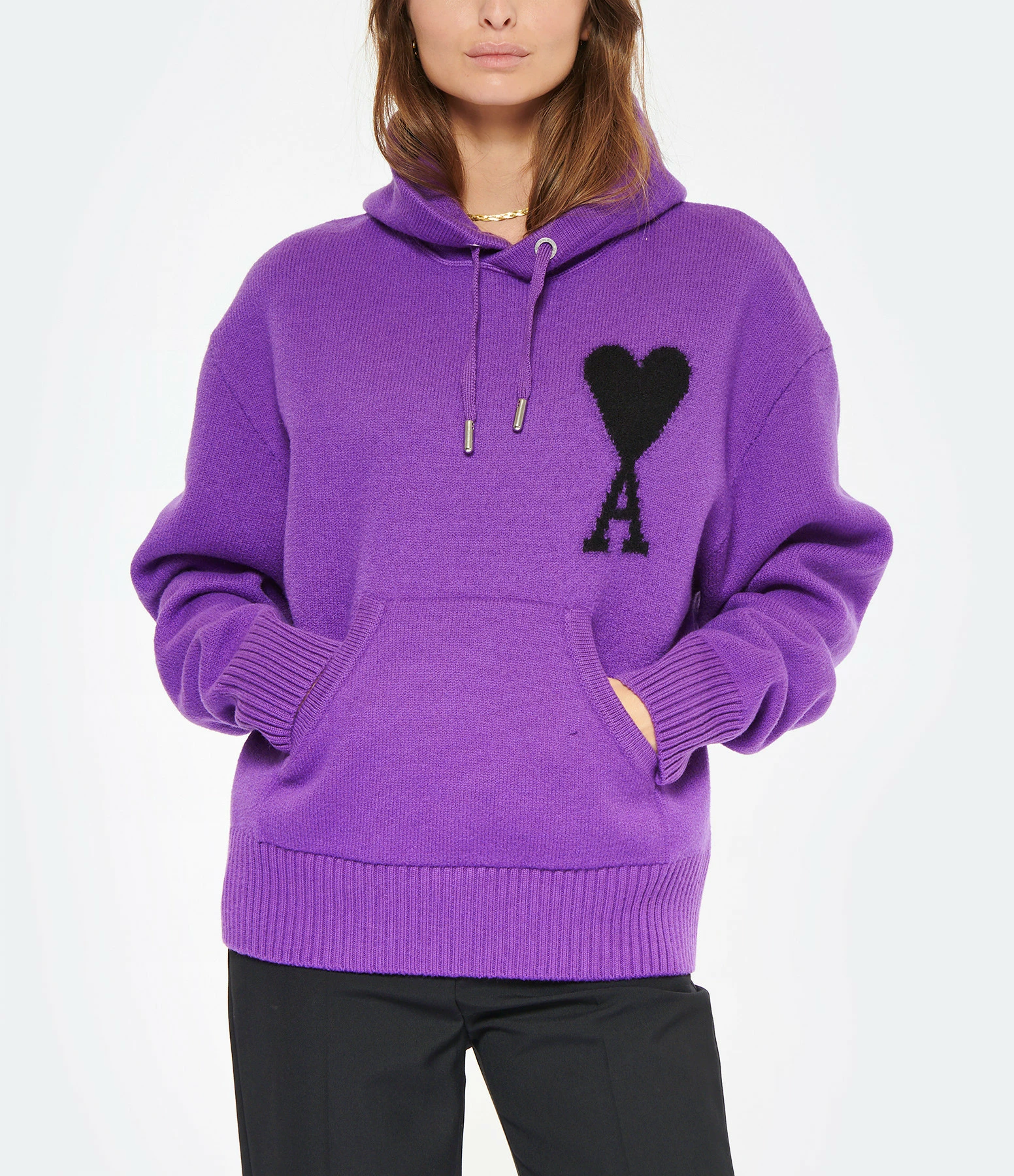 pull-ami-capuche-894ckb.webp pull ami capuche – Image 1