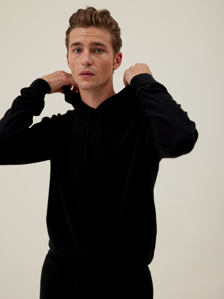 pull-noir-capuche-homme-236cos-1.jpg pull noir capuche homme – Image 1