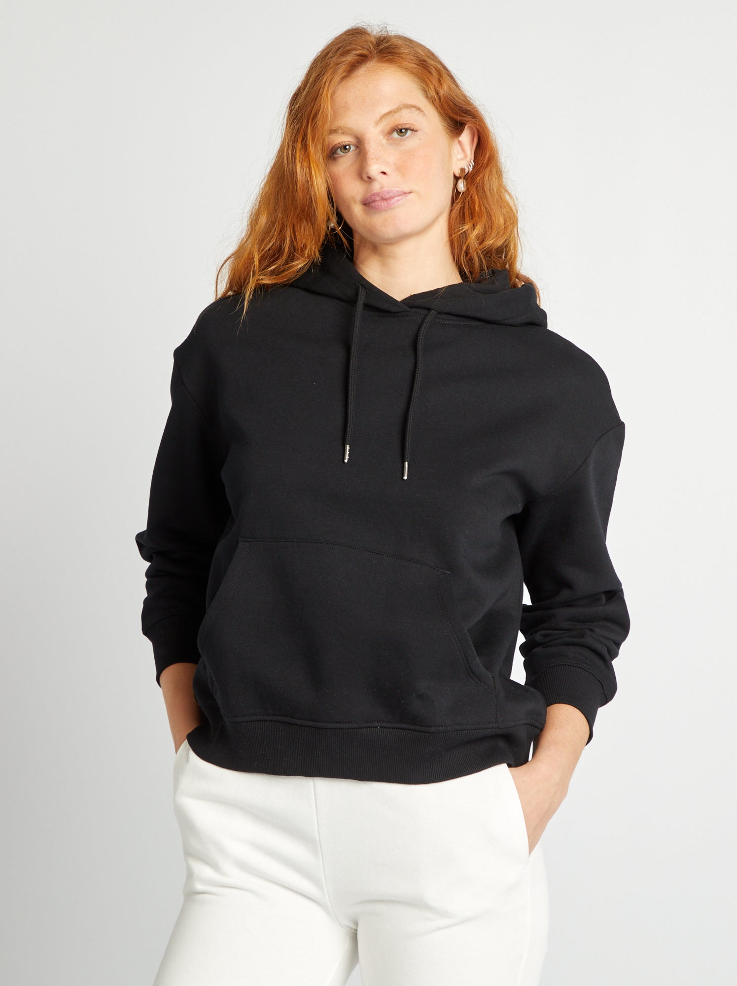 sweat-a-capuche-femme-noir-820tao-1.jpg sweat a capuche femme noir – Image 1