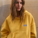 sweat a capuche jaune