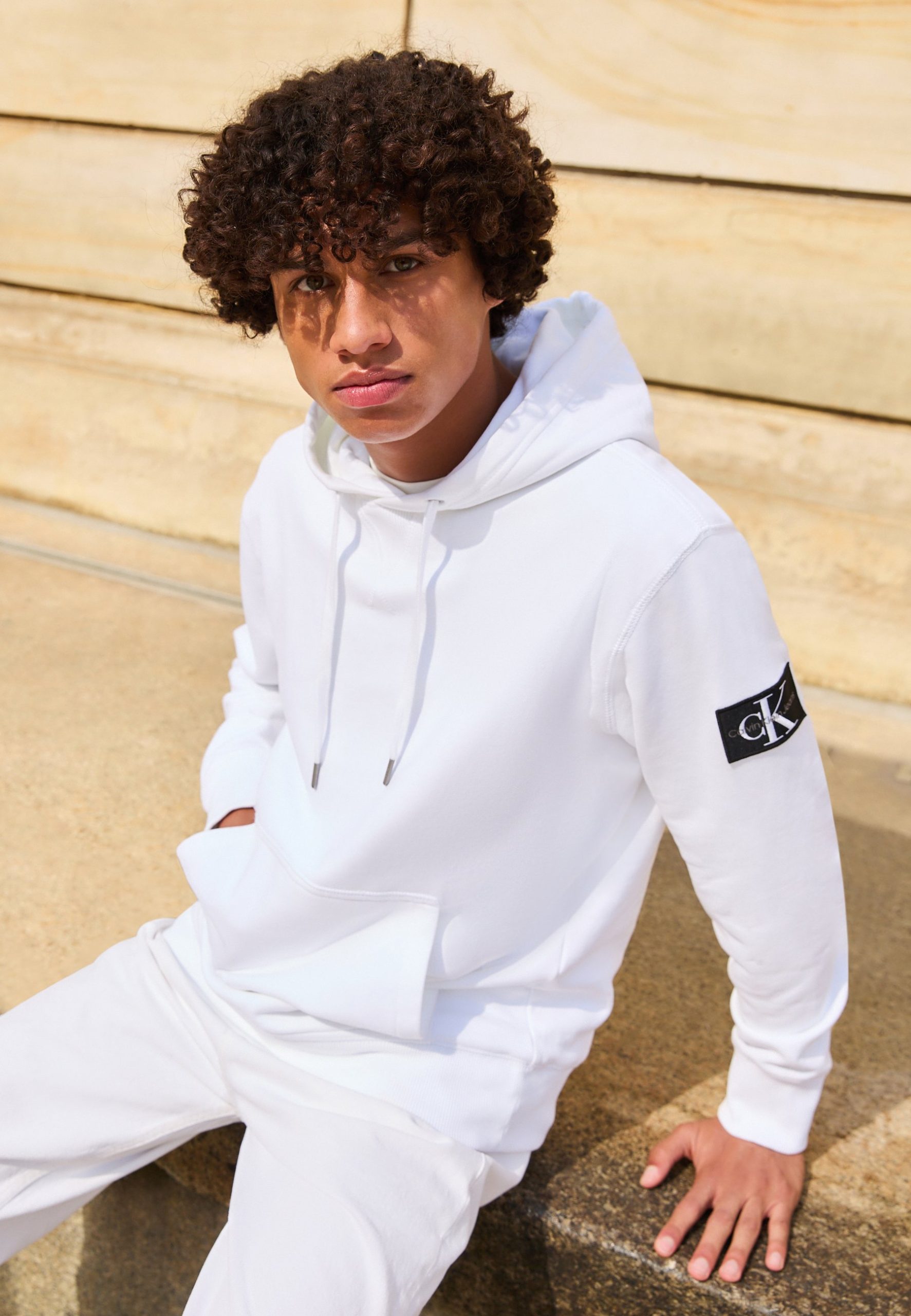 sweat-blanc-capuche-088hsj-1.jpg sweat blanc capuche – Image 1