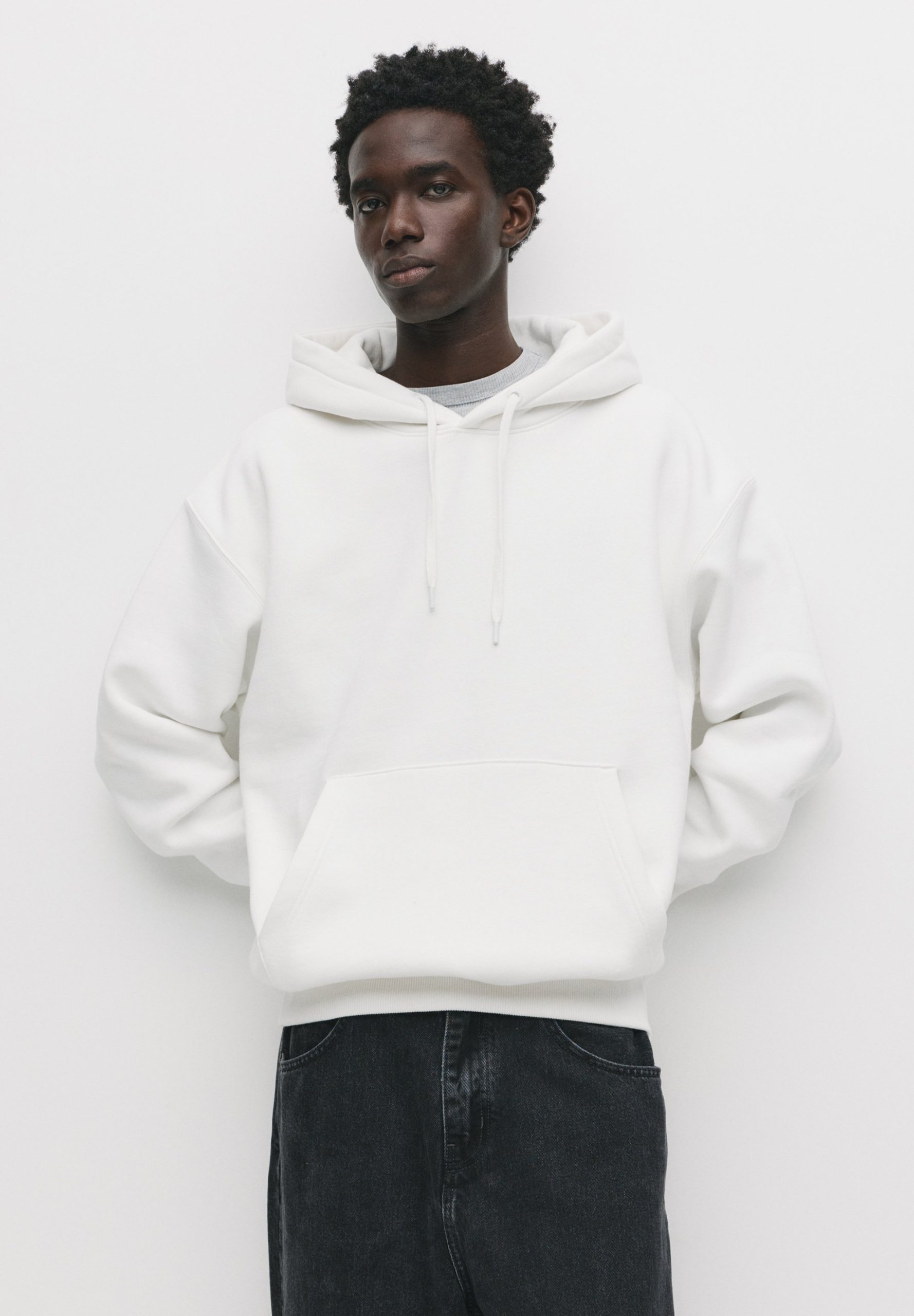 sweat-blanc-capuche-332eqb-1.jpg sweat blanc capuche – Image 1