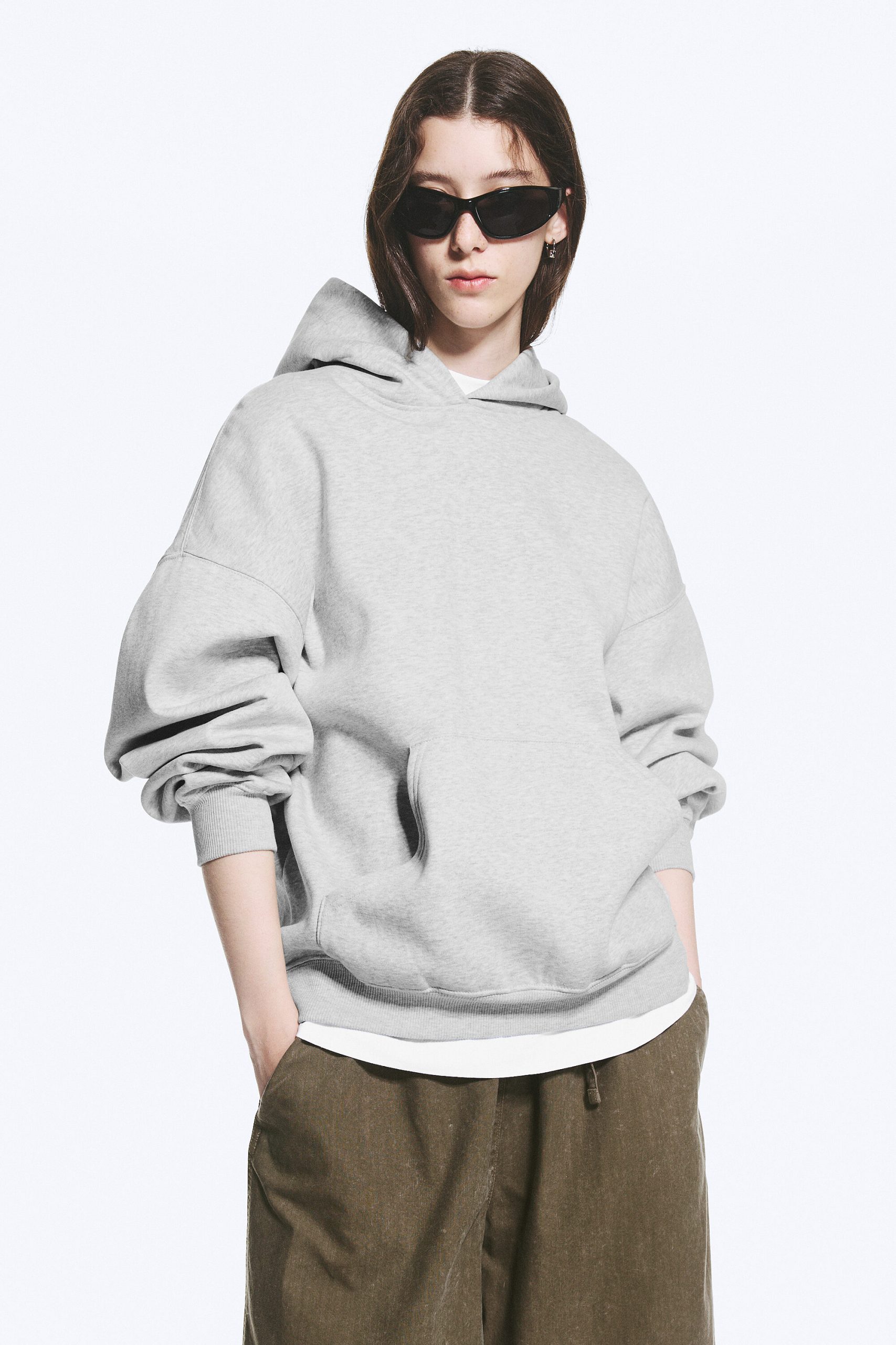 sweat-gris-capuche-648mng-1.jpg sweat gris capuche – Image 1
